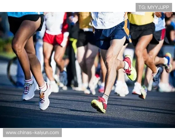 洛杉矶马拉松，万人齐聚竞速长跑，洛杉矶马拉松不停跑